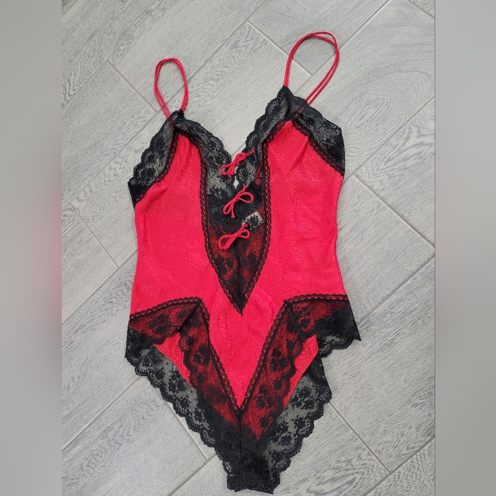 Vintage Victoria Secret Teddy Red Black Bodysuit Gold Label Babydoll Lace Large